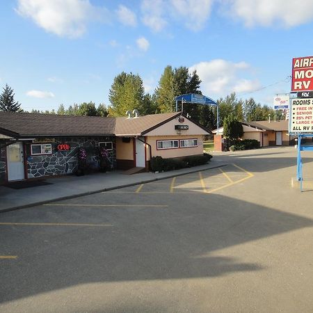 Airport Inn Quesnel Extérieur photo