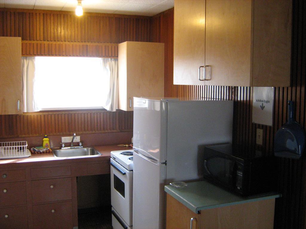 Airport Inn Quesnel Chambre photo
